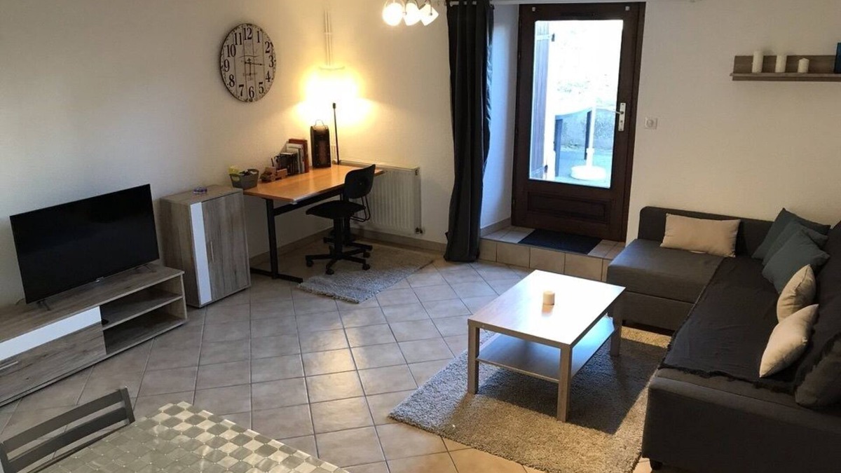 Luxeuil-les-Bains Apartment | Luxeuil center⭐Calme😌Parking👍Idéal Curists/Professionals
