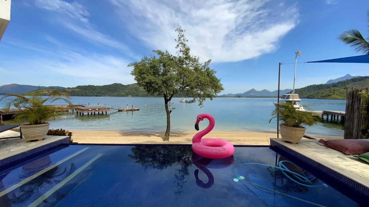 Frade House | Luxo Brasil #AR01 Praia da Árvore Mansion 09 Suites Private Beach Angra Vacation Rental