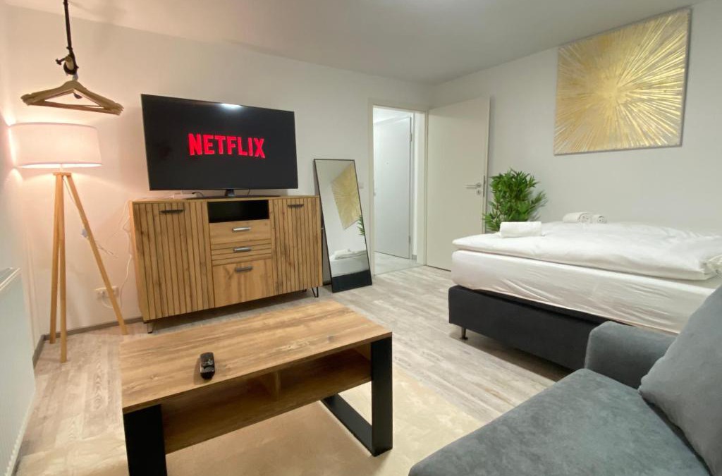 Augustinviertel Apartment | LUXOMES: Design Apartment - private Parking - 4 People