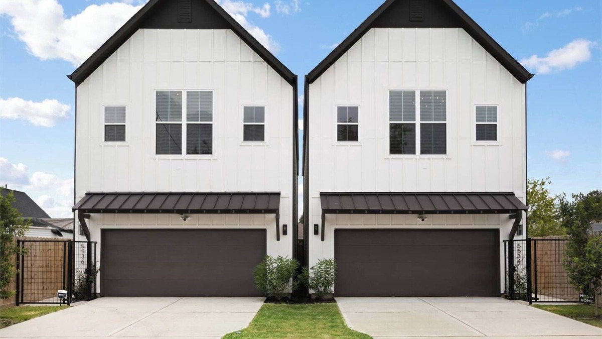Northside House | LUXR HUB XL - 7BR Group Stay in Downtown, Stadiums