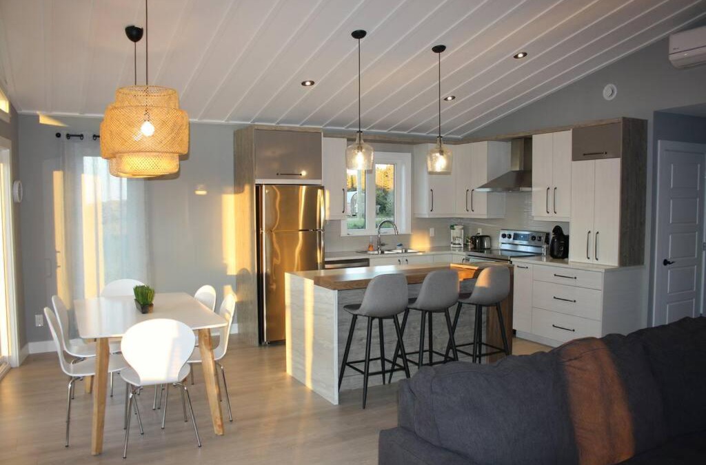 Caraquet Apartment | Luxueux chalet sur la plage - Baie des Chaleurs