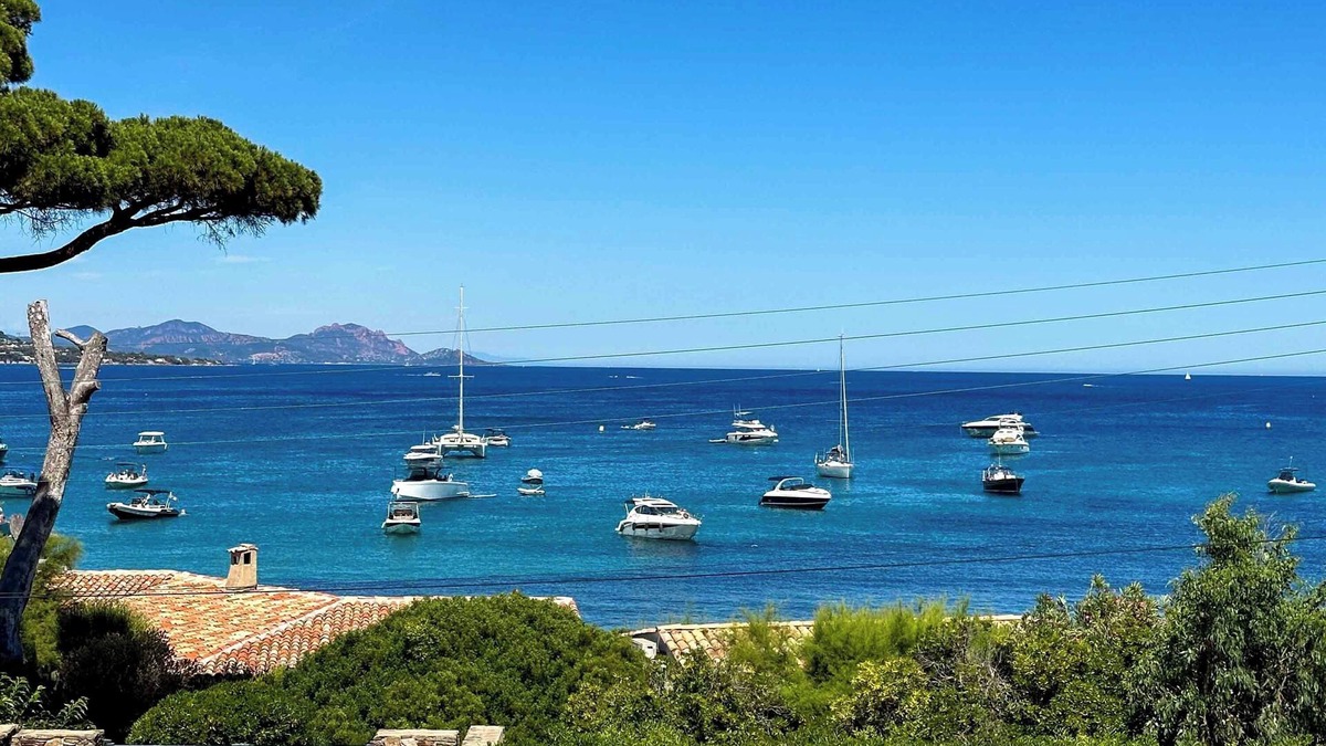 La Nartelle Villa | Luxueux Haut de Villa 4 Pers à 30m de la Plage