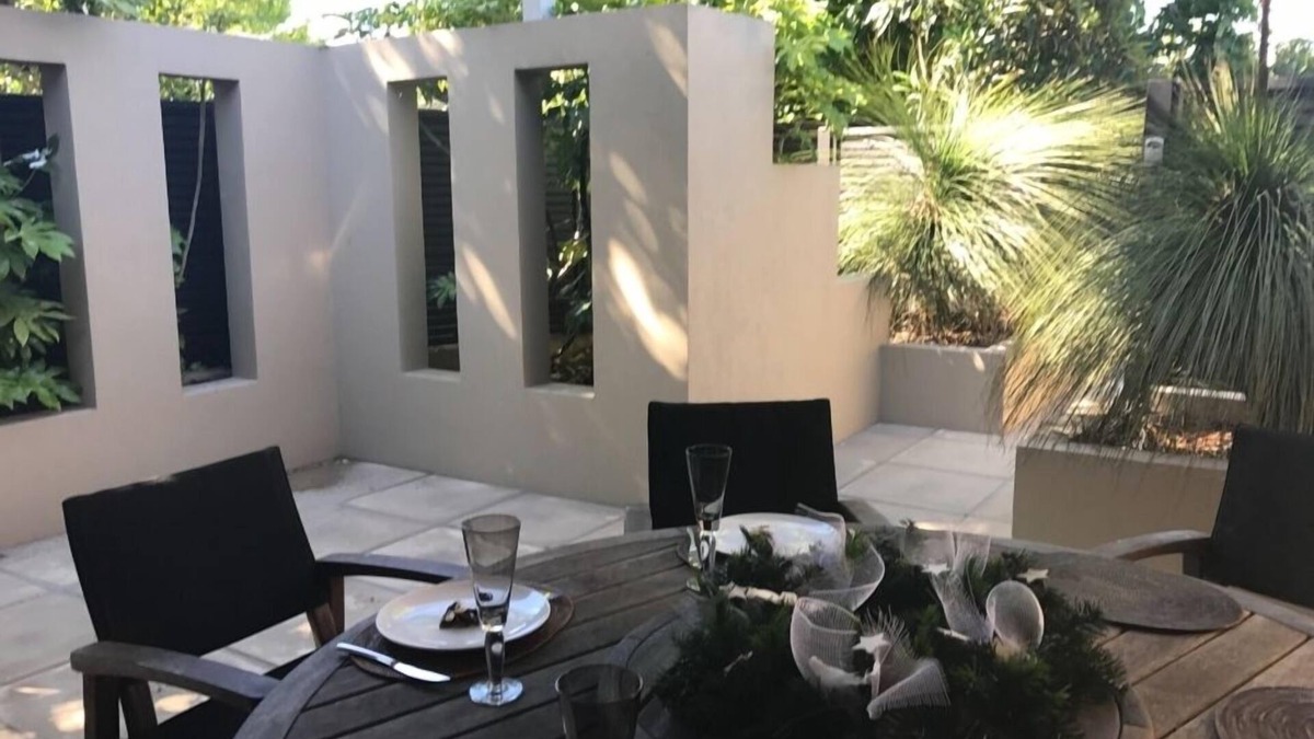 Wharewaka House | Luxury beds, Spa Pool, Bikes, Kayak, Paddle board, Trampoline