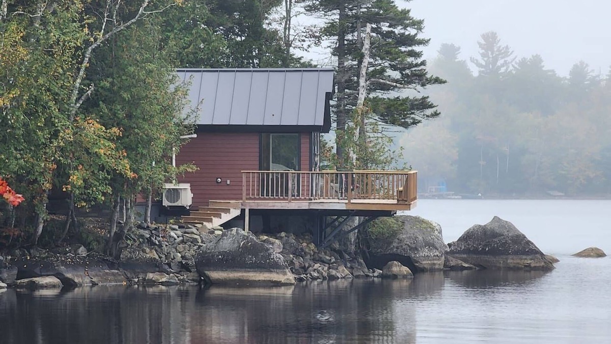 Millinocket Cottage | Luxurious and very private lake front cottage