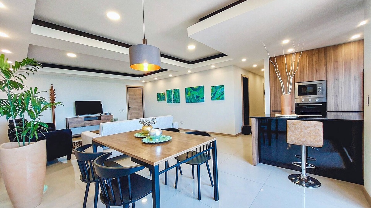 Santa Cruz Apartment | Luxurious and cozy brand new apartment!