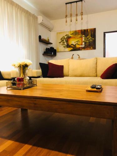 Madiwela Apartment | Luxurious Fully Furnished Apartment for Rent at 2000 Plaza, Colombo