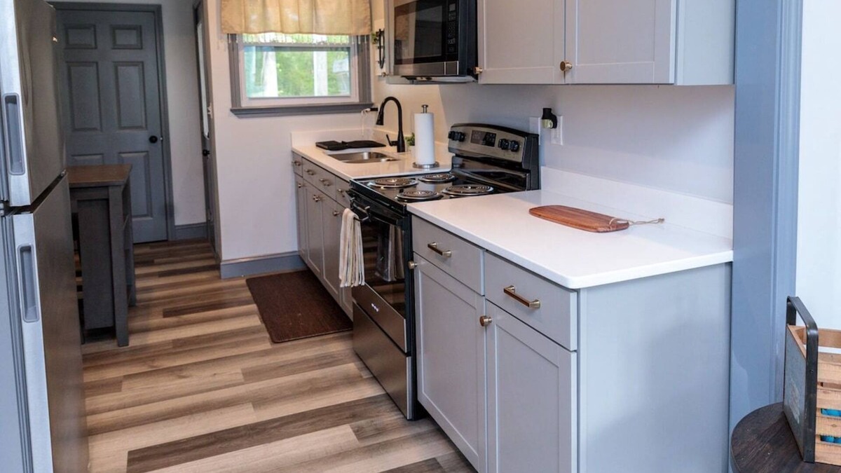 Perdue Hill Apartment | Luxurious 1-Bedroom Apartment