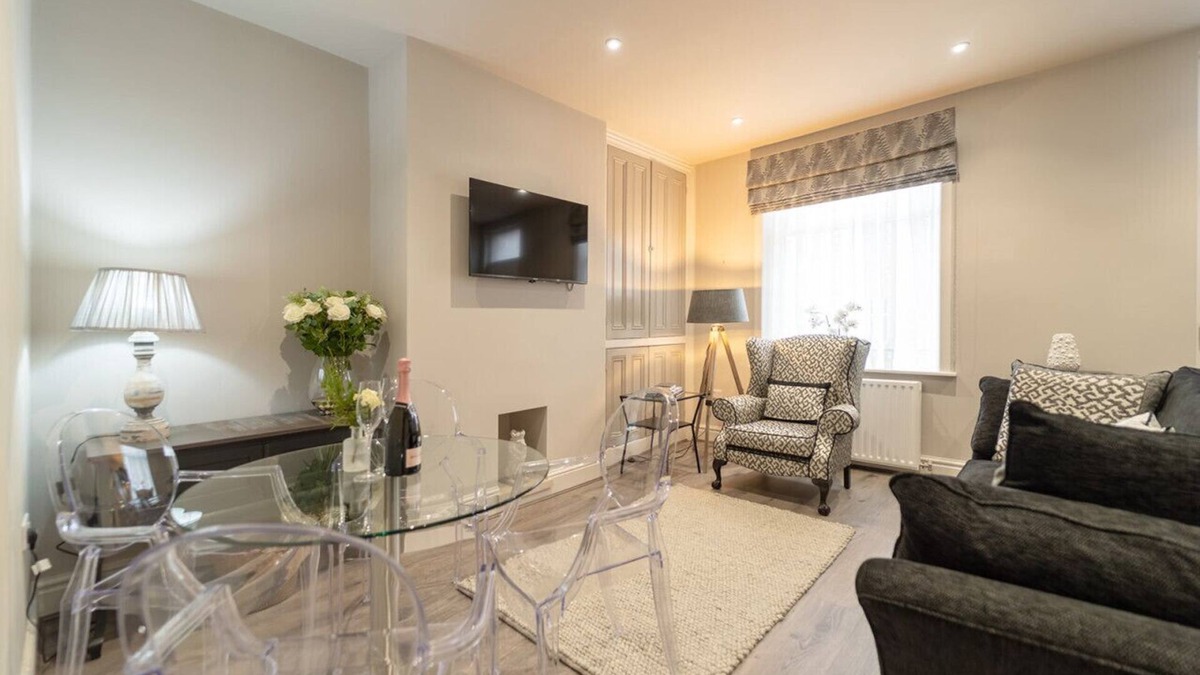 Nelson House | Luxurious 2-bed cottage in the heart of Barrowford,