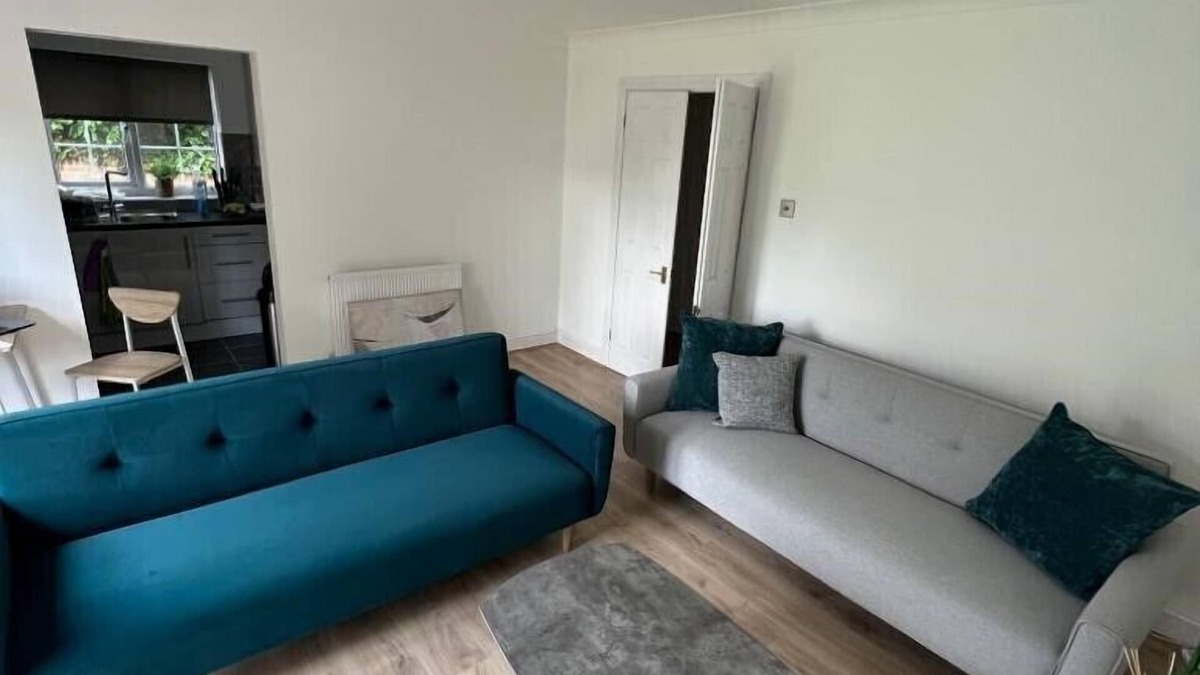 Totteridge Apartment | Luxurious 2-bed ground floor apartment with garden