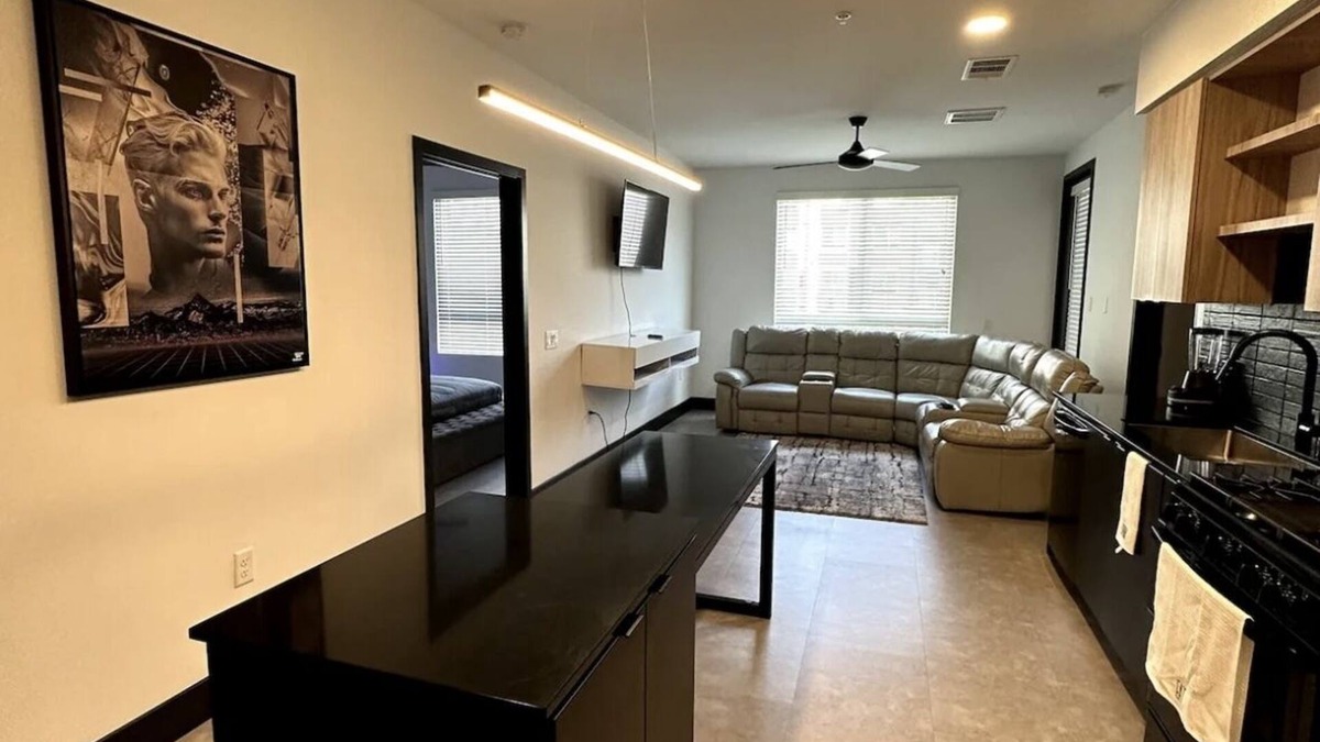 Platinum Triangle Apartment | Luxurious 2 bedroom in NICE AREA