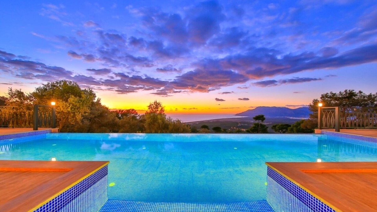 Patara House | Luxurious 2 Bedroom Villa with Stunning Sea views