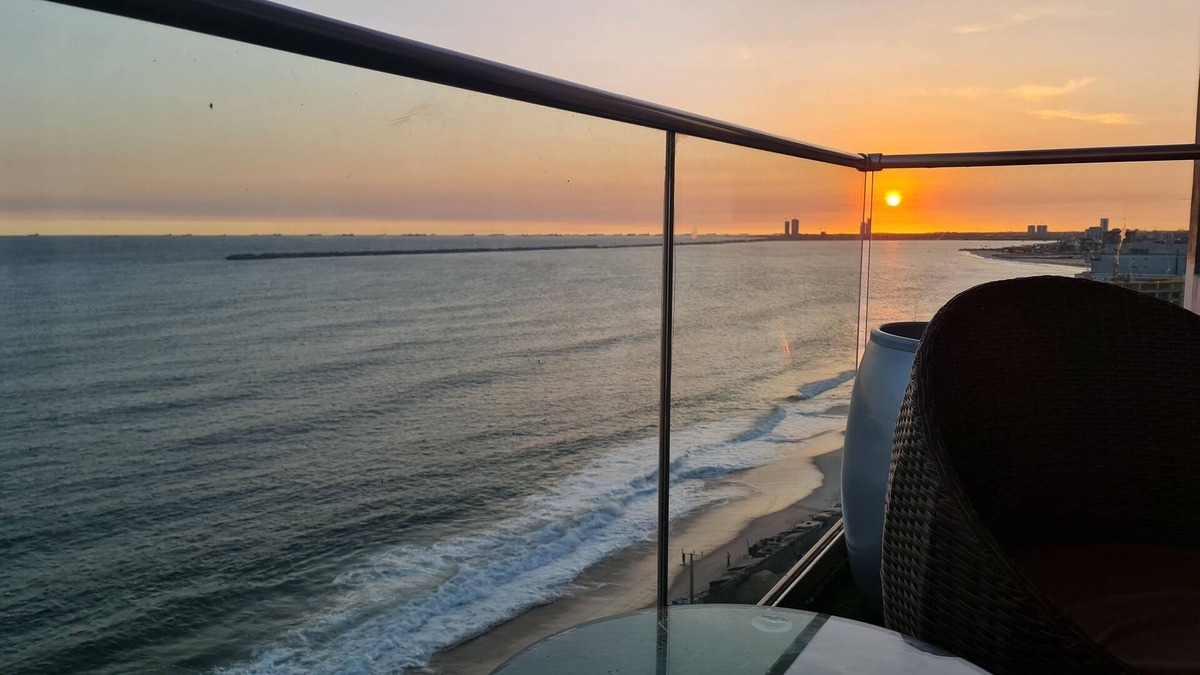 Ofin Apartment | Luxurious 3 bed apartment with Breathtaking Beach-View