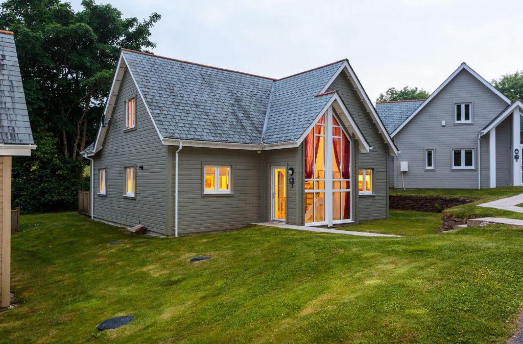 St Austell House | Luxurious 4 Bedroom New England Style Villa - Trewhiddle Villa 18