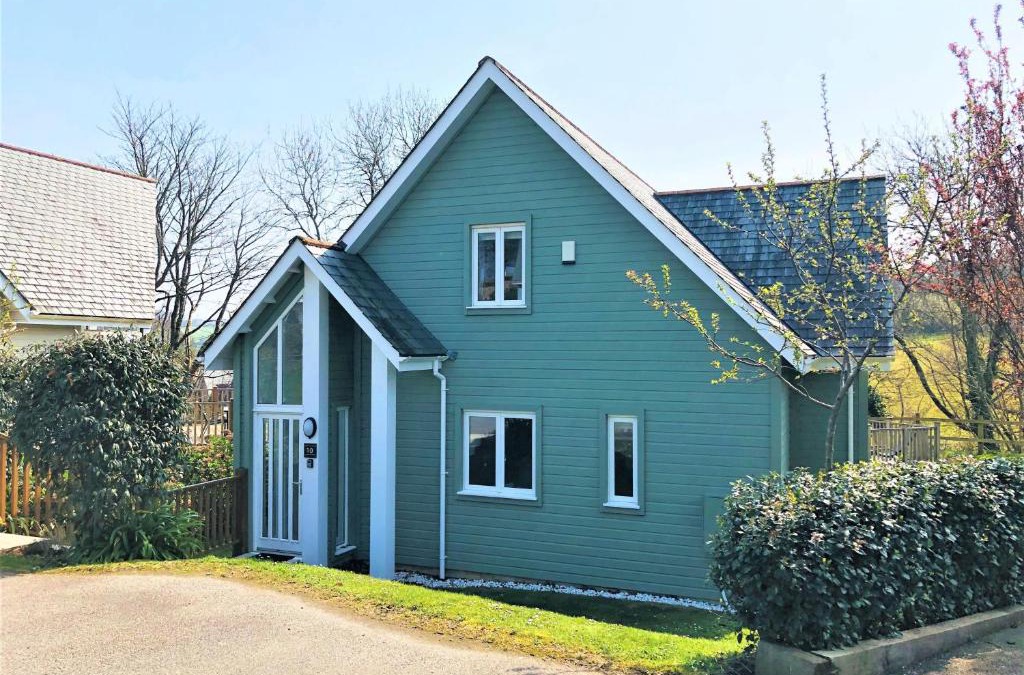 St Austell House | Luxurious 4 Bedroom New England Style Villa - Trewhiddle V10