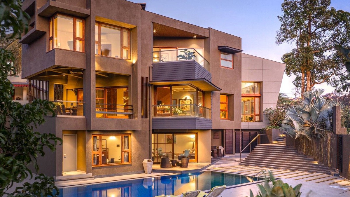 Pilerne Villa | Luxurious 4BHK Private Villa,Pool, Gym, Office, Lounge, Complimentary Breakfast