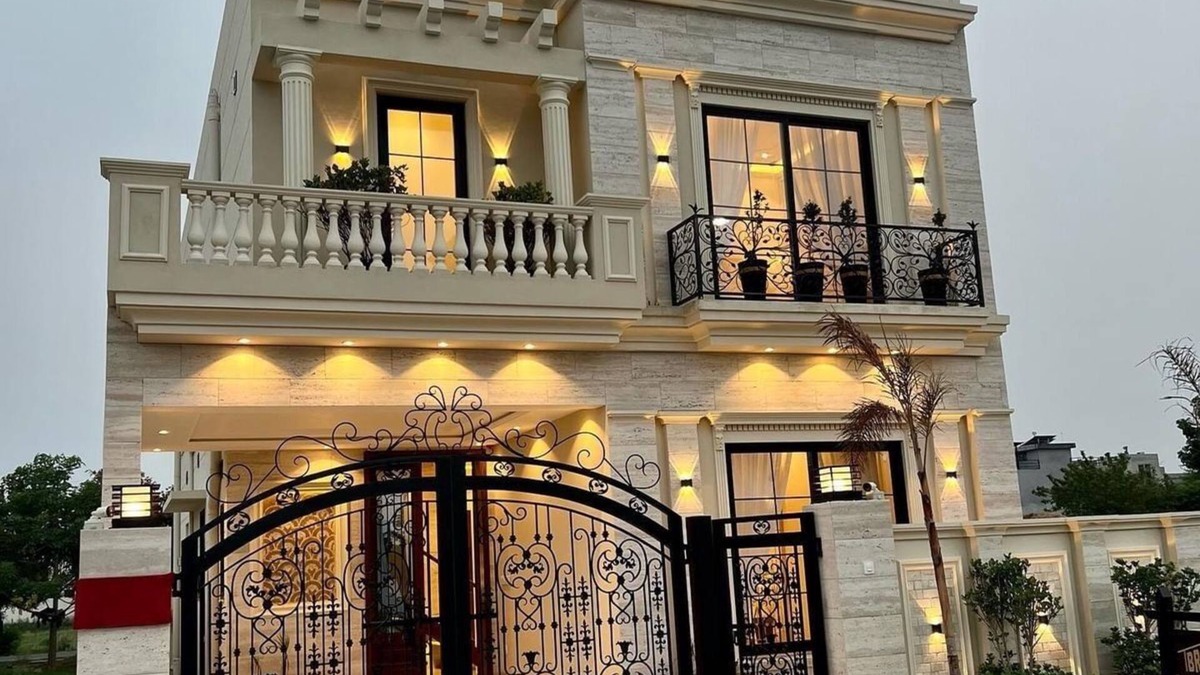 Medina Villa | Luxurious 5-bedroom villa with fitness room, WiFi in fabulous Madinah