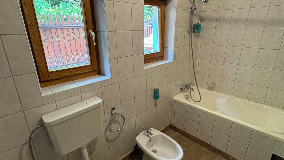 Sinaia Villa | Luxurious 5-bedroom villa with sauna,fireplace,grill place in beautiful Sinaia