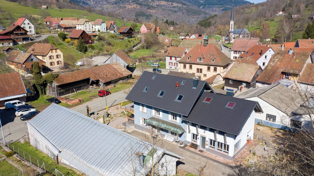 Sondernach Villa | Luxurious 500 m² villa with vaulted cellar, sauna, spa, large outdoor spaces