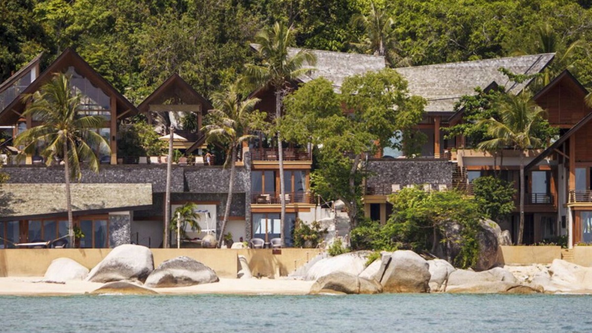 Maret Villa | Luxurious 5BR Tropical Villa | Lamai