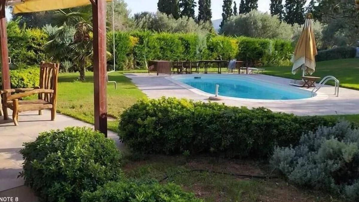 Chalcis Villa | Luxurious 6 bedroom villa In a great location