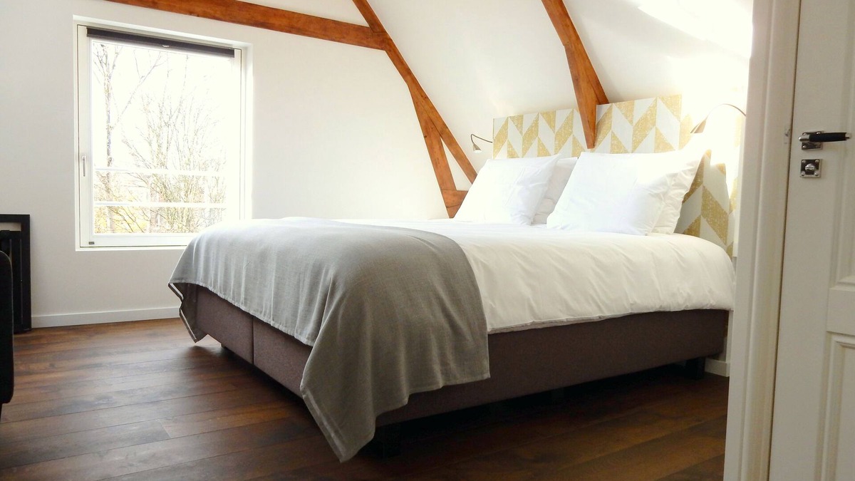 Amsterdam West Apartment | Luxurious and spacious penthouse in city center! 2 bathrooms, airco, wifi.