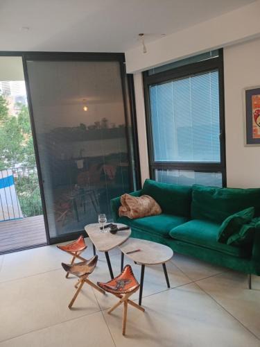 Tel Aviv City Center Apartment | luxurious apartment by Dizengoff square