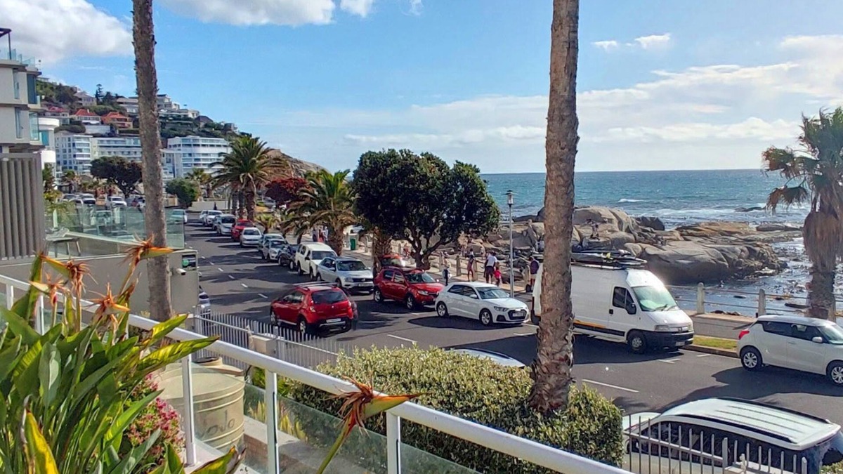Sea Point Apartment | Luxurious apartment in Bantry Bay