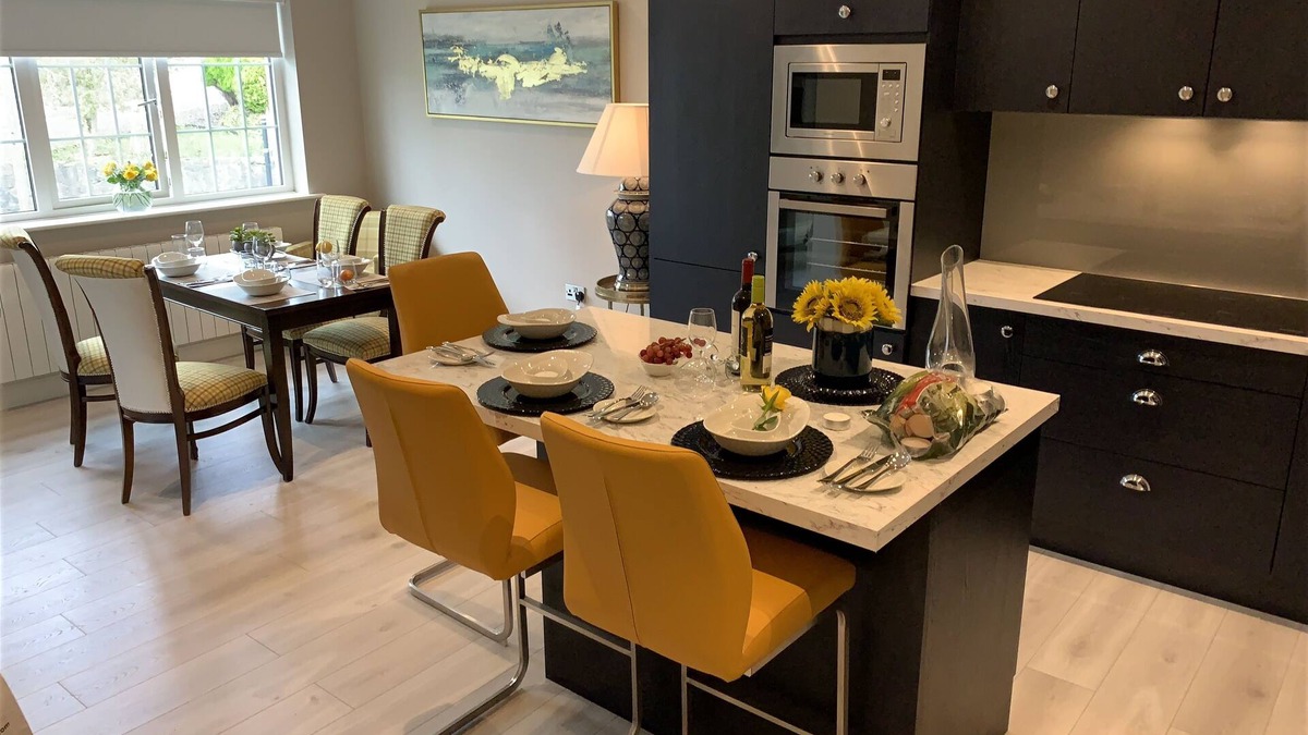 Killarney Apartment | Luxurious Balcony Apartment Killarney Town Centre