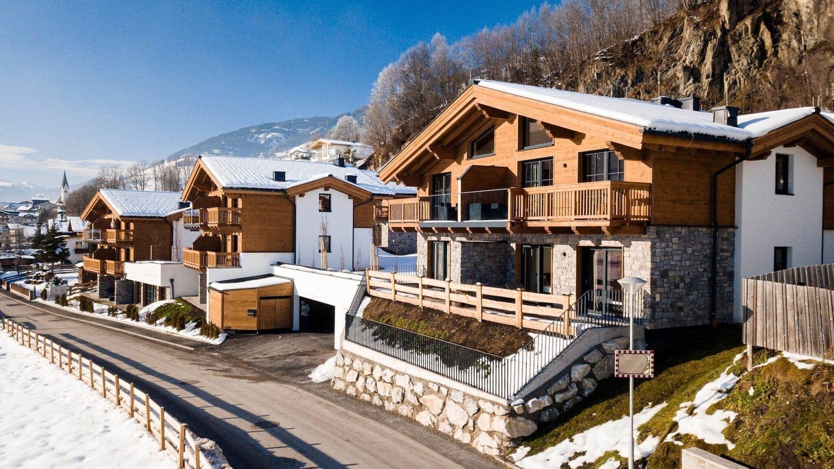Uttendorf House | Luxurious chalet with sauna near the bathing lake