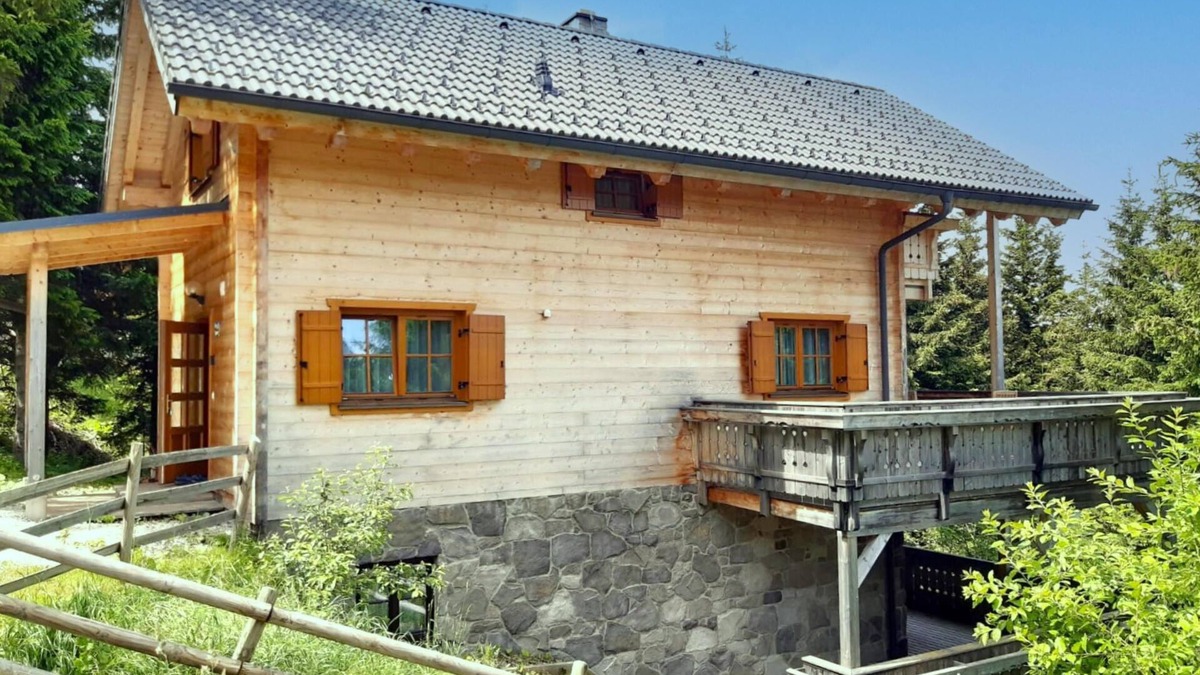 Frantschach-Sankt Gertraud Ski Chalet | Luxurious chalet with wellness & beautiful view