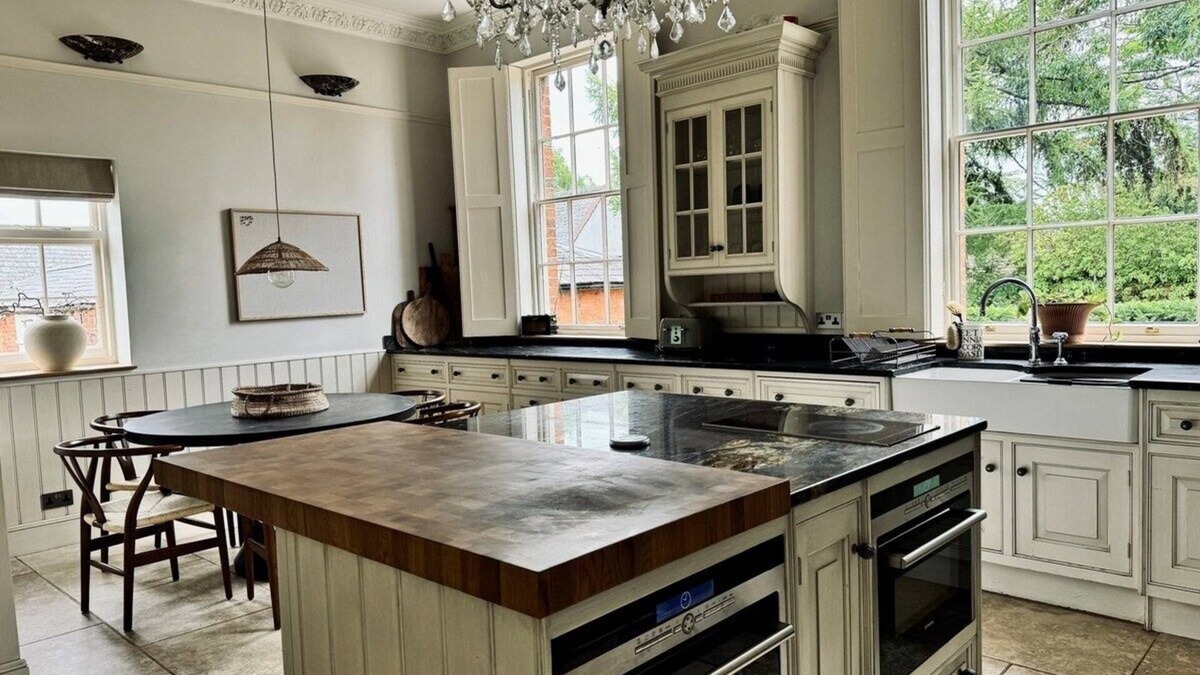 East Haddon House | Luxurious & Charming 4Bedroom House in Northamptonshire Sleeps8