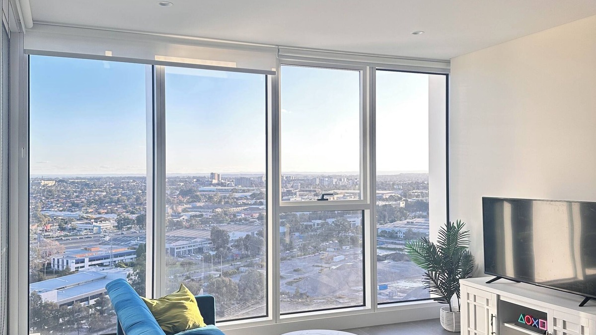 Lidcombe Apartment | Luxurious City View at Sydney Olympic Park