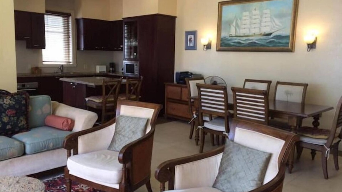 Flankers Condo | luxurious condo beach. front view & spa onsite