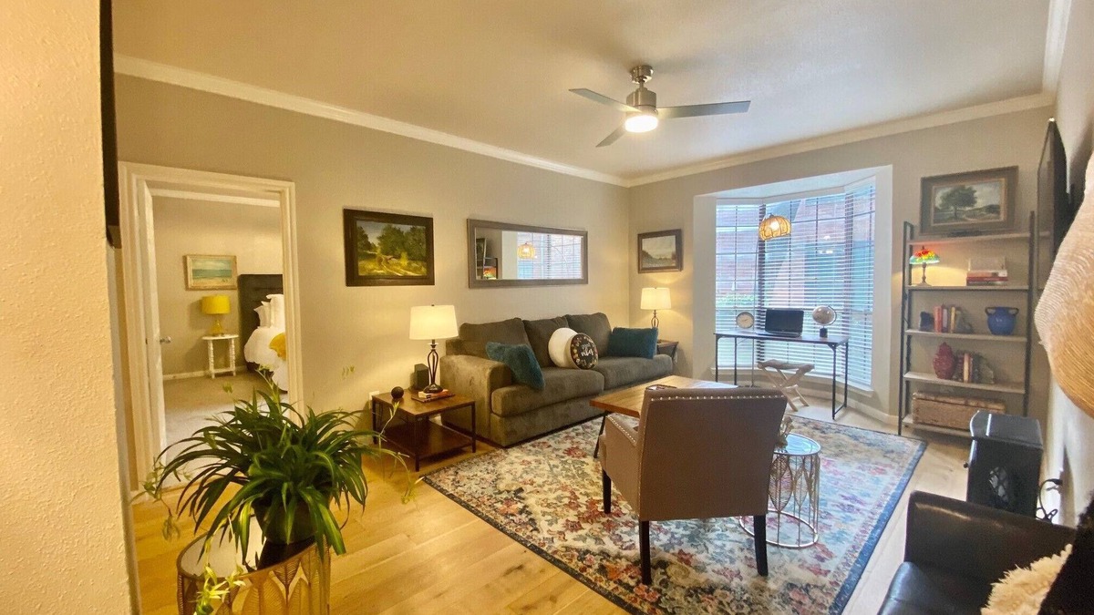 Texas Medical Center Condo | Luxurious Condo Close to Houston's Best Attractions!