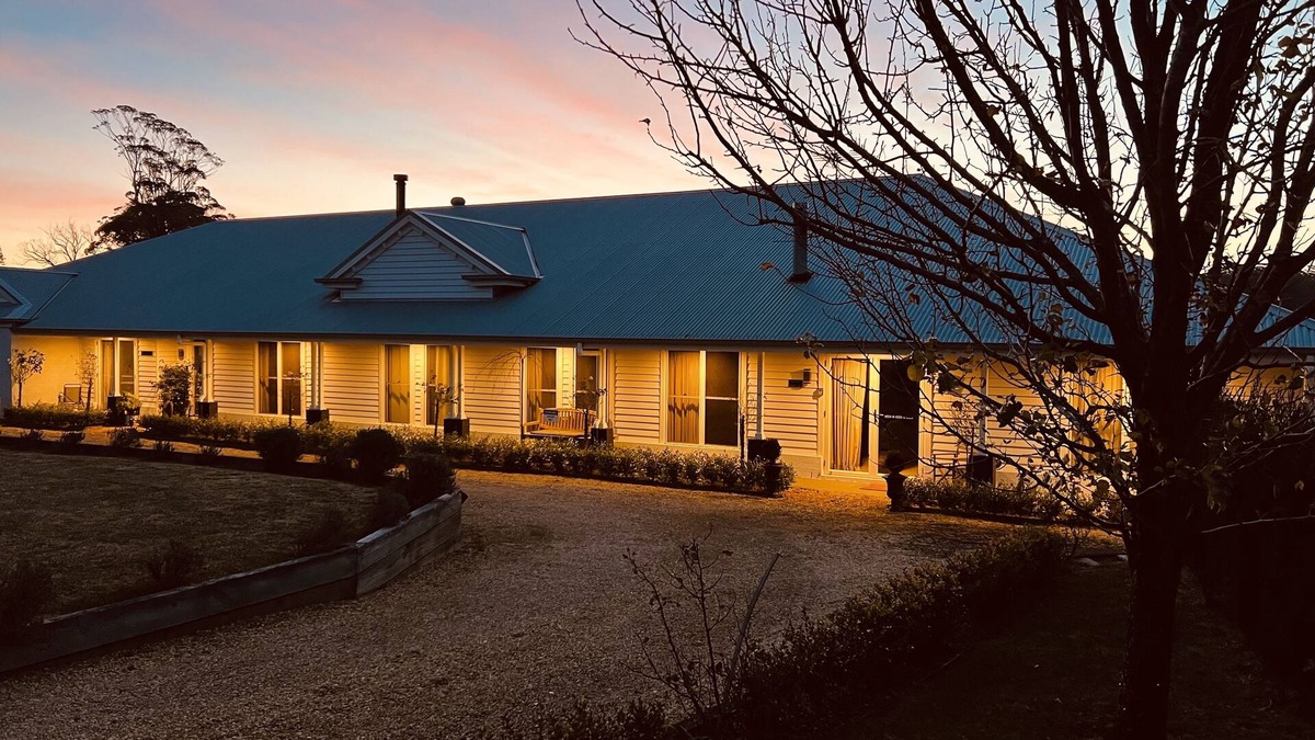 Robertson Apartment | Luxurious, Cosy & Relaxed Apartment with Spa