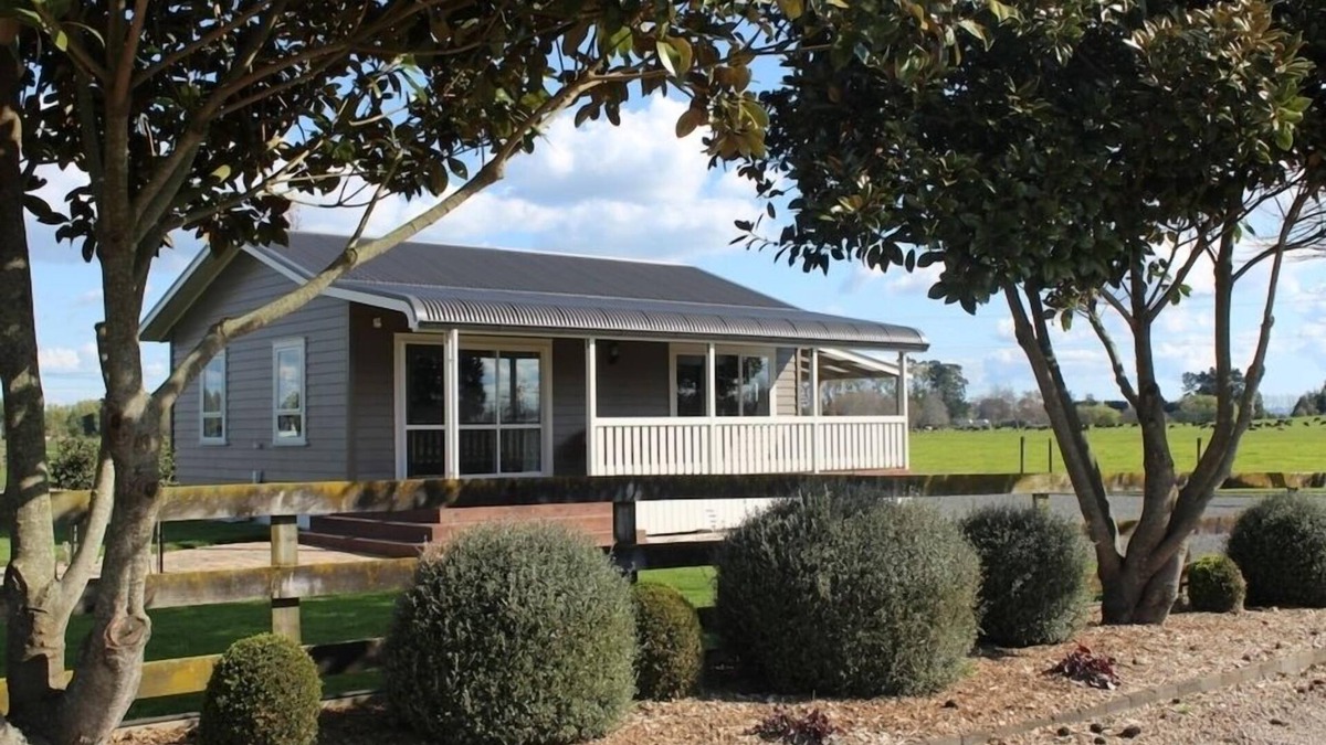 Gordonton Cottage | Luxurious country cottage