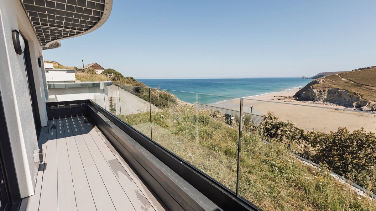Porthtowan House | Luxurious Dreamy New Home in West Cliff Porthtowan Overlooking The Sea & Beach