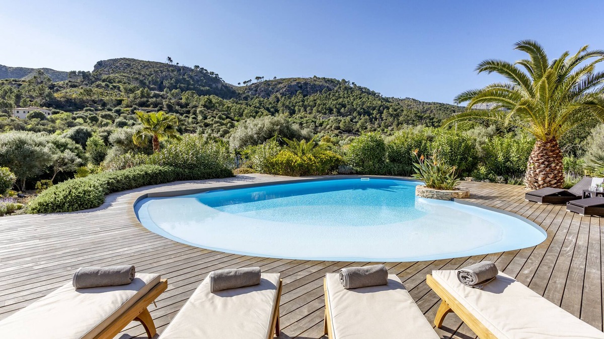 Andraitx Villa | Luxurious finca with large pool in a unique location