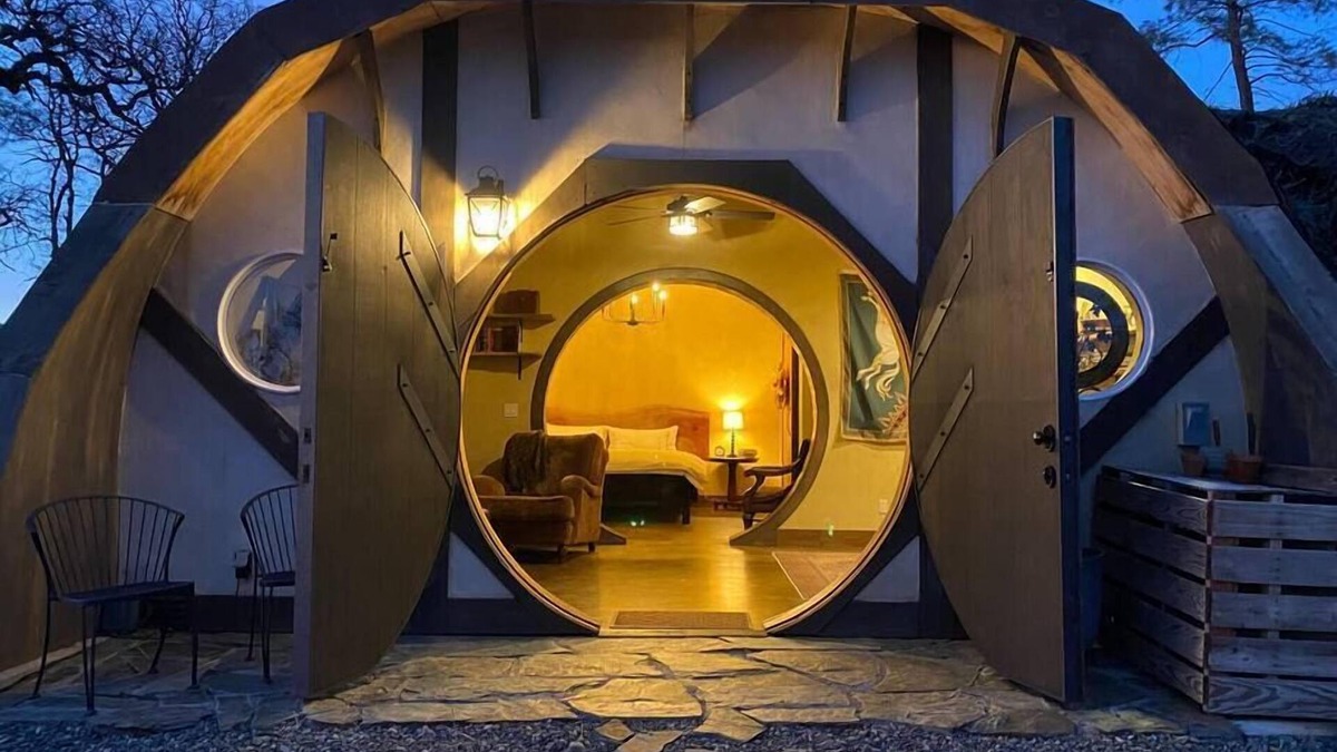 Bella Vista House | Luxurious Hobbit Hole and Second Breakfast!