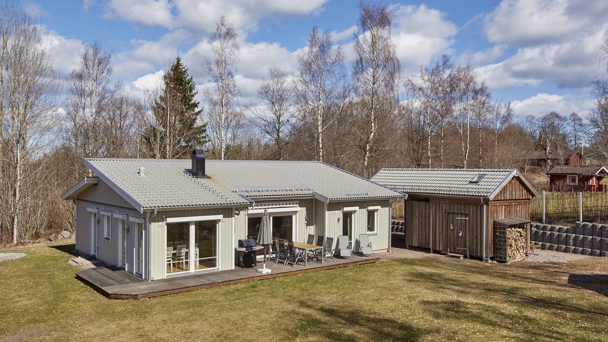 Hjo House | Luxurious home for winter with sauna for 6 persons, near Lake Vättern Hjo