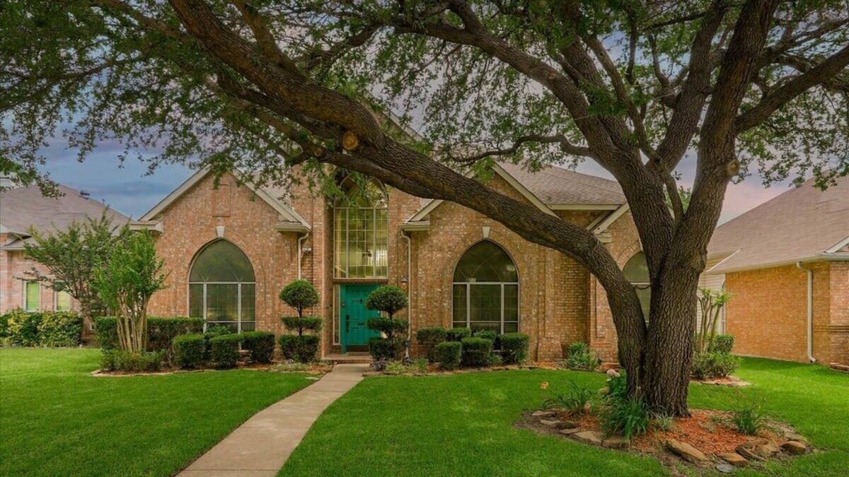 Mesquite House | Luxurious Home w Cinema Room & Private Pool