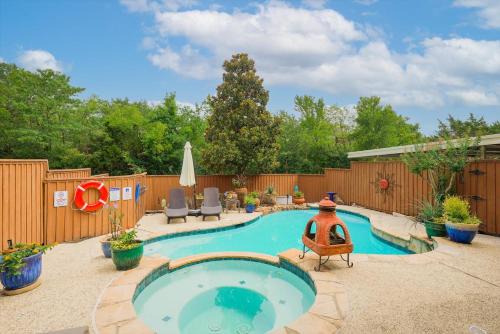 Mesquite House | Luxurious Home w Cinema Room & Private Pool