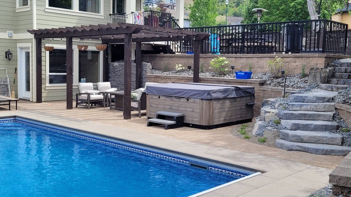 Southwest Mission House | Luxurious home with heated pool, hot tub- minutes to wineries and many beaches