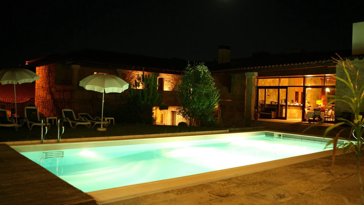 Penso House | Luxurious Integrated Villa with Outdoor Pool