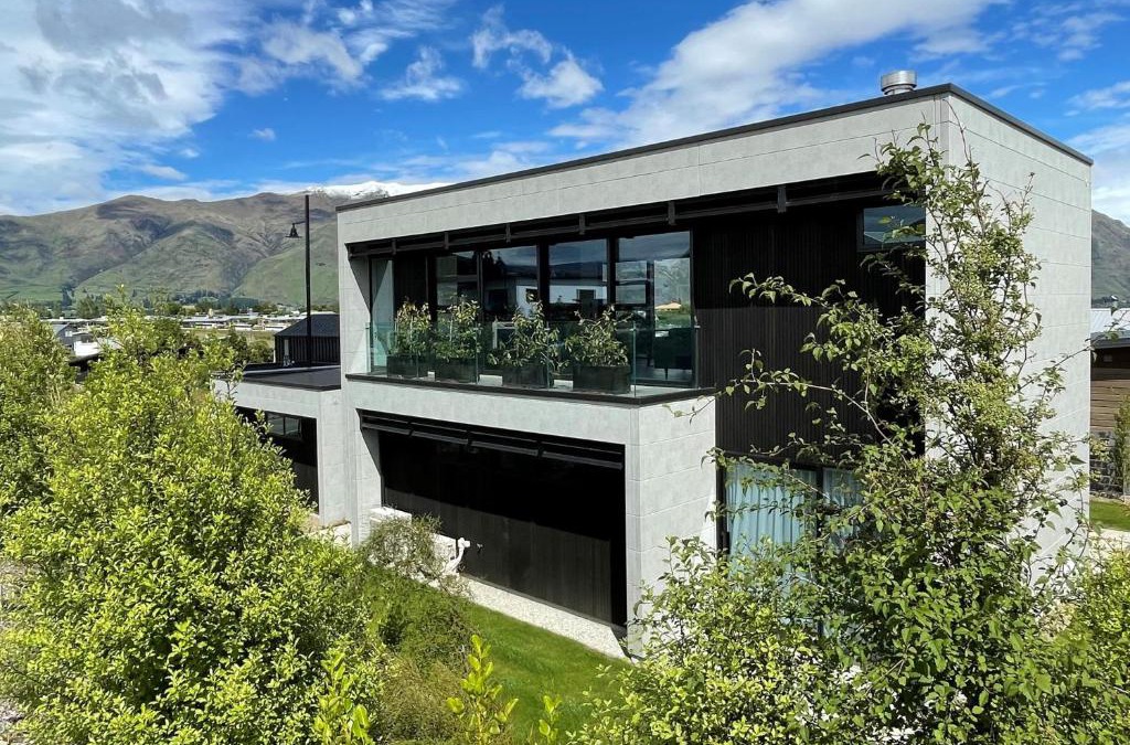 Wanaka House | Luxurious Lake and Alpine Views