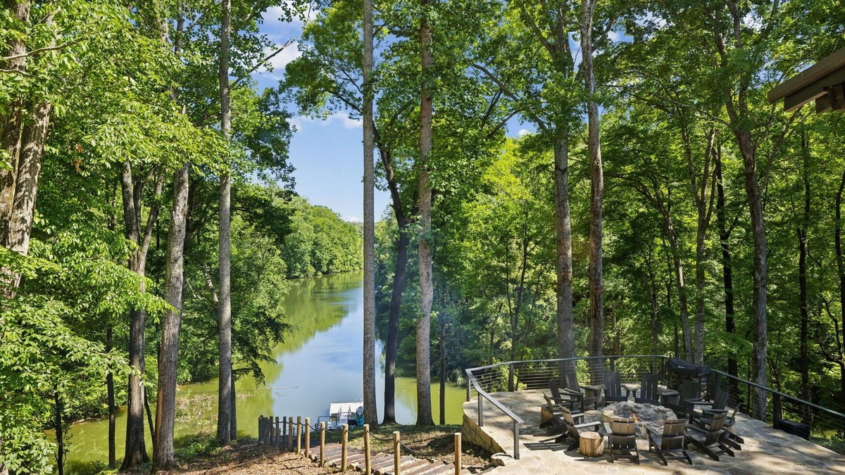 Estill Springs House | Luxurious lake house on Tim’s Ford Lake
