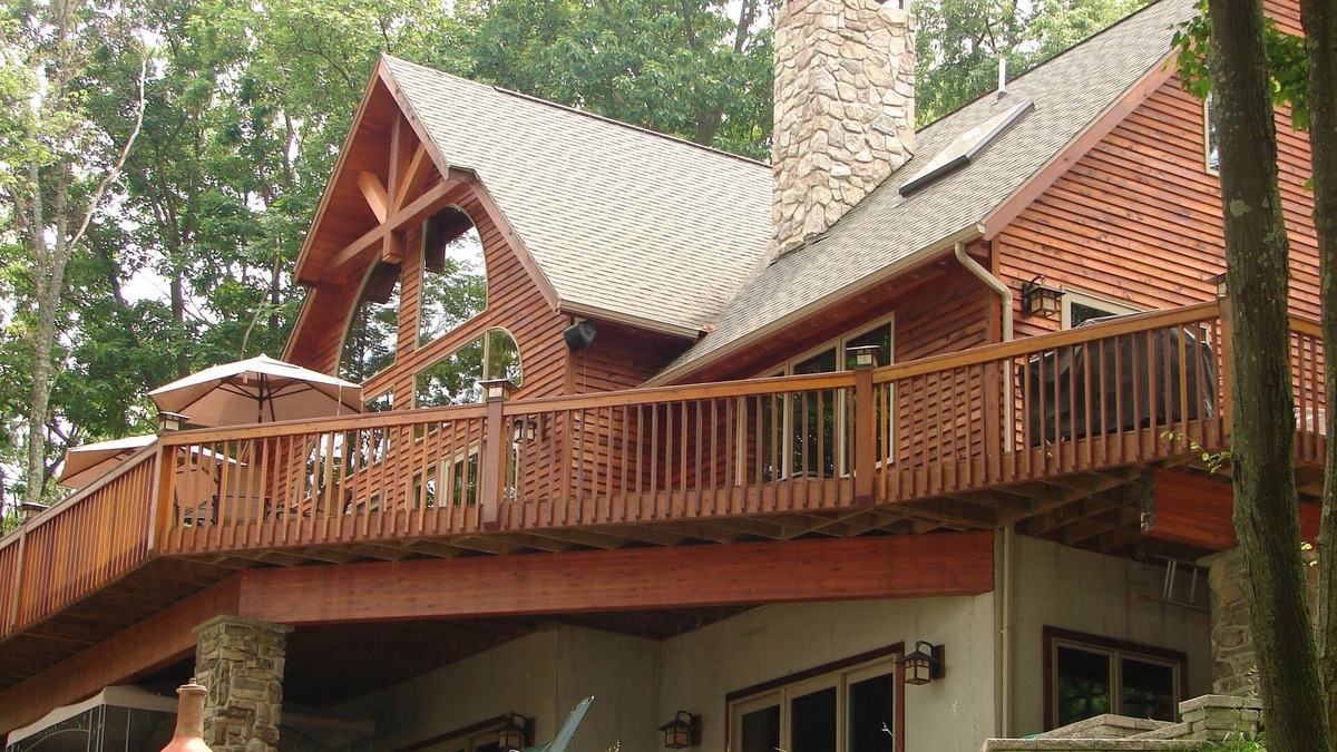 Lakeville Bed & Breakfast | Luxurious Lakefront Home