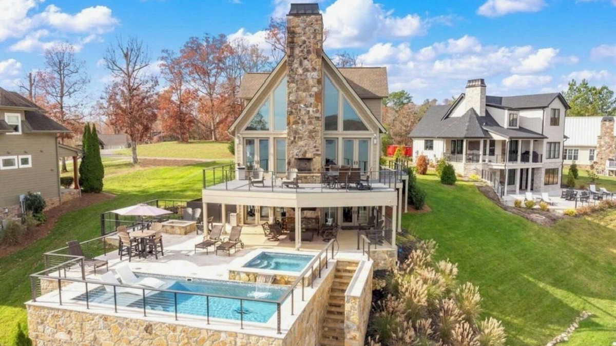 Rockwood Cottage | Luxurious Lakefront Home with a Private Saltwater Pool, Spa, & Deep-Water Dock