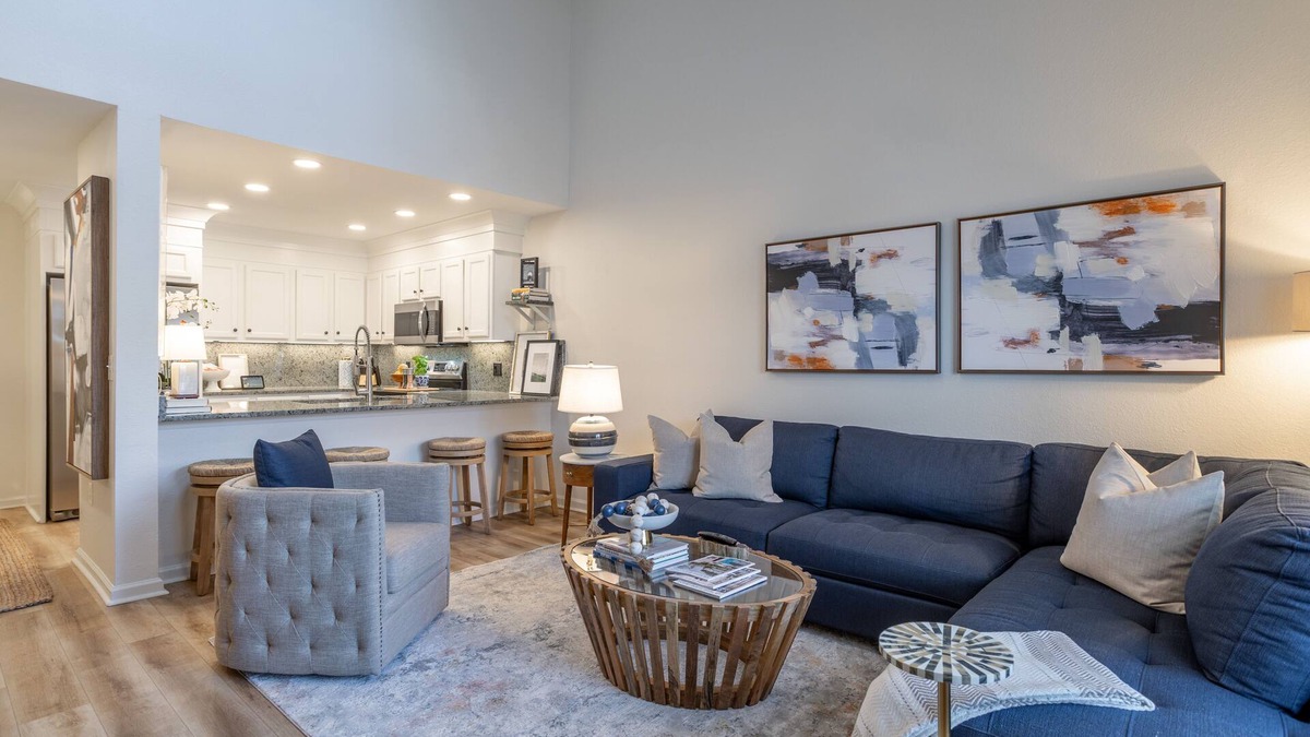 Tallahassee Condo | Luxurious Living, Fully Renovated w/Amenities
