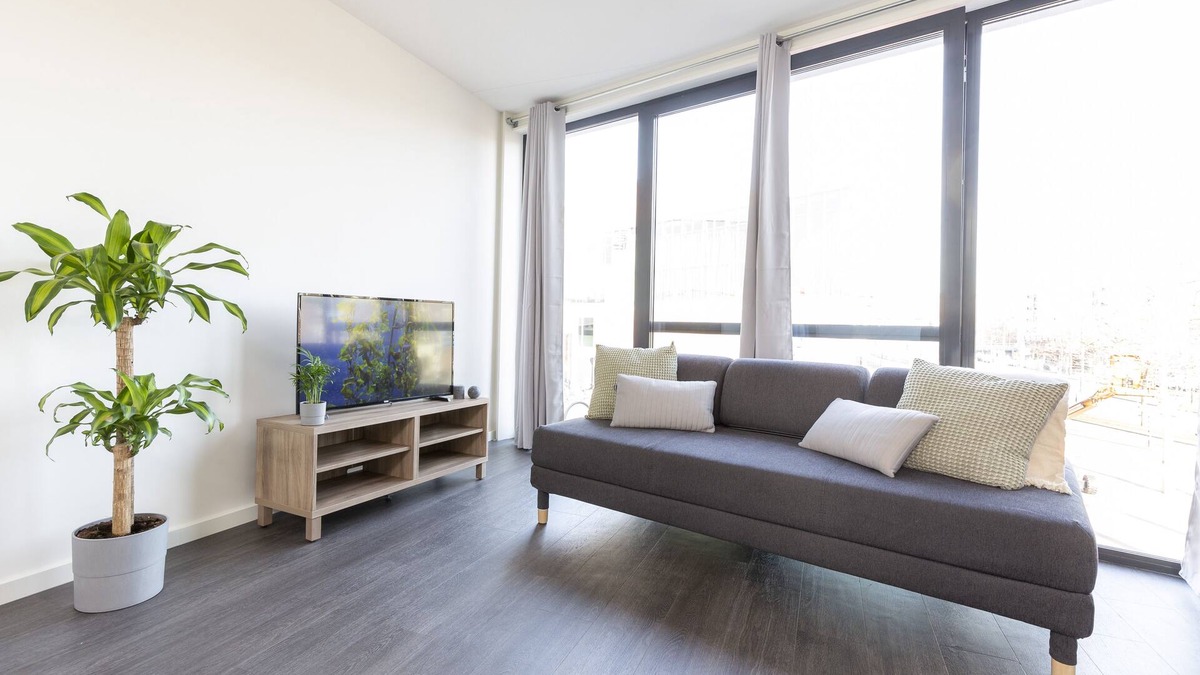 Delft Apartment | Luxurious loft w/view walk city center Family XL